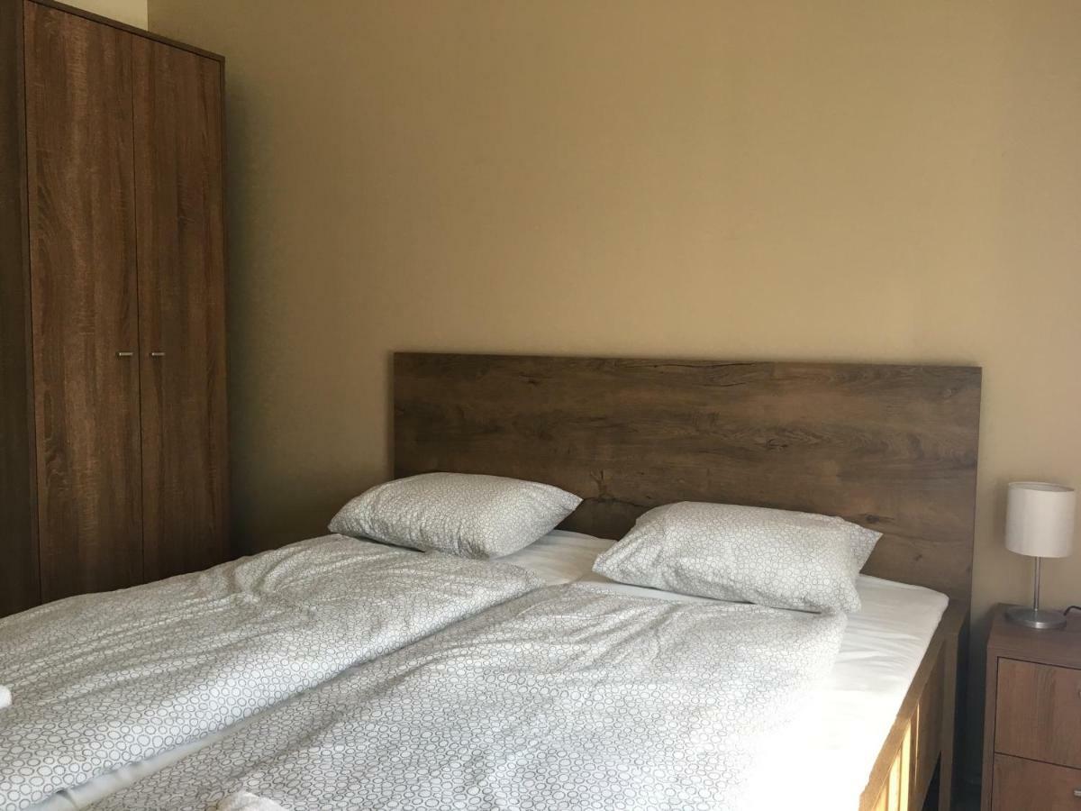 Konrad Apartman Villa Balatonmariafurdo Bagian luar foto