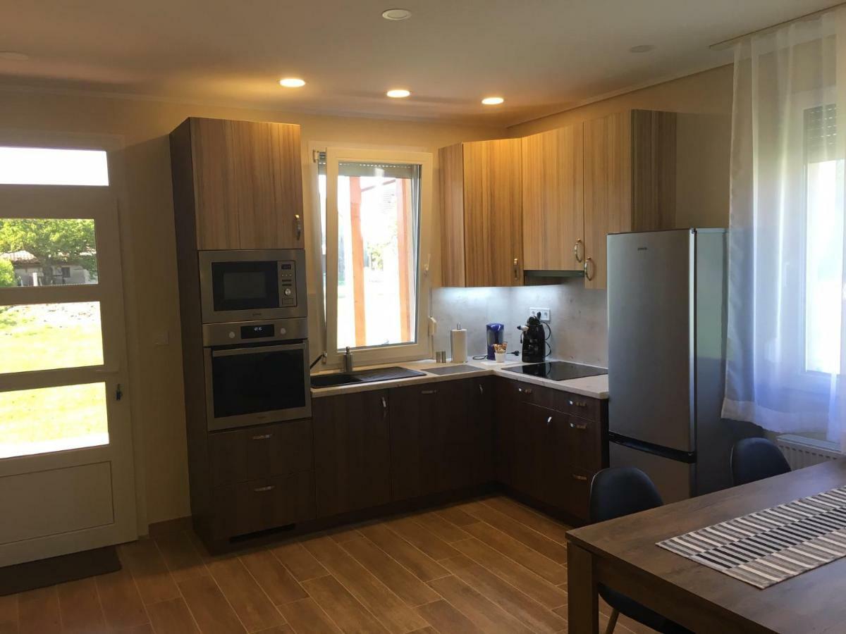 Konrad Apartman Villa Balatonmariafurdo Bagian luar foto